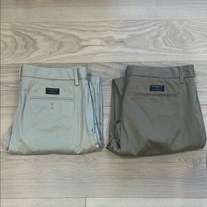 TWO Banana Republic Men's Pants - Beige and Khaki. Mason Athletic Fit Size 33x32